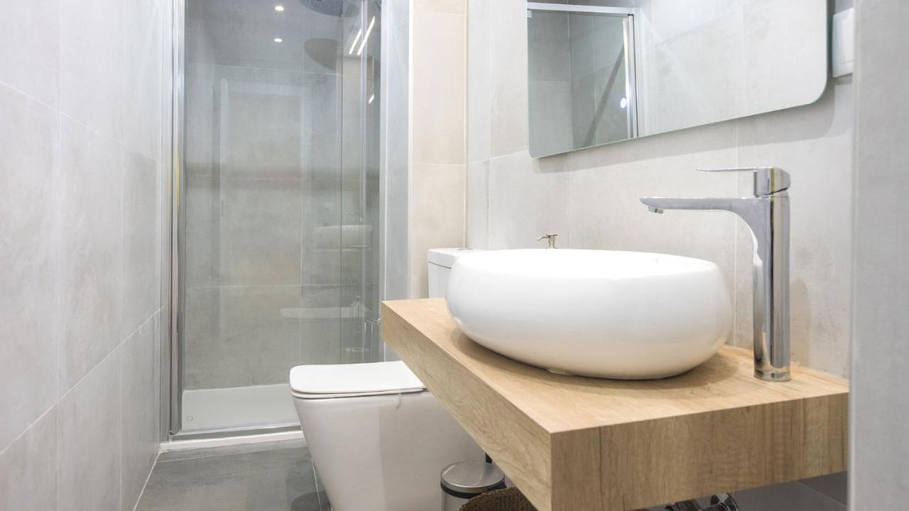 Apartamentos Boutique Puerta De Reyes Toledo Bagian luar foto